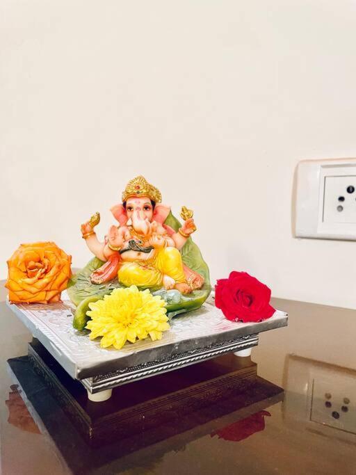 Shanthi Home Stay Puttaparthi Esterno foto
